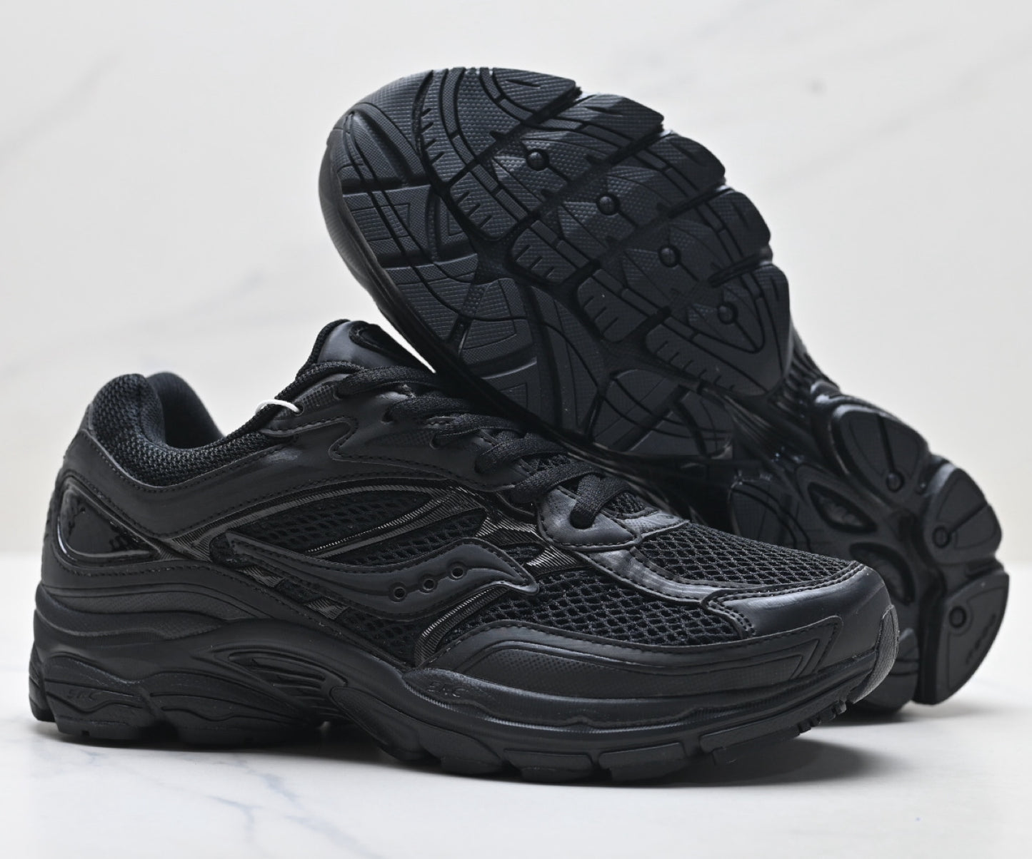 Saucony Pro Grid Omni 9 Black Men’s Running Sneaker