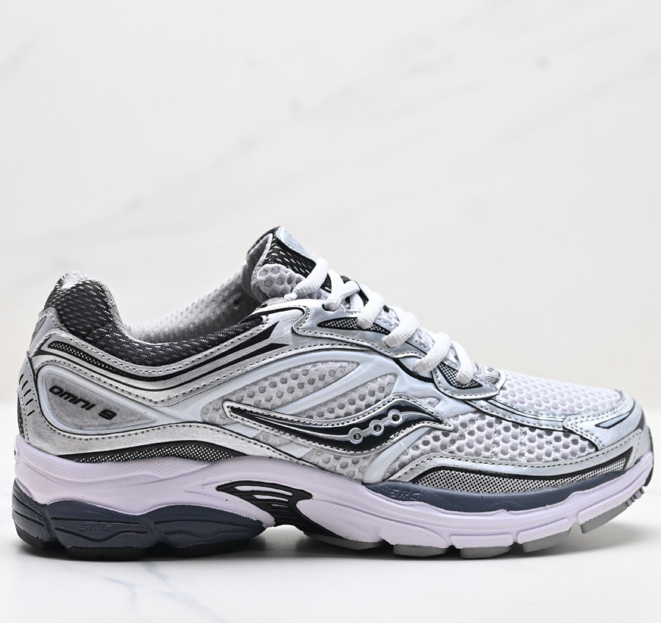 Saucony Pro Grid Omni 9 White Running Sneaker