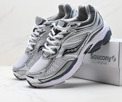 Saucony Pro Grid Omni 9 White Running Sneaker