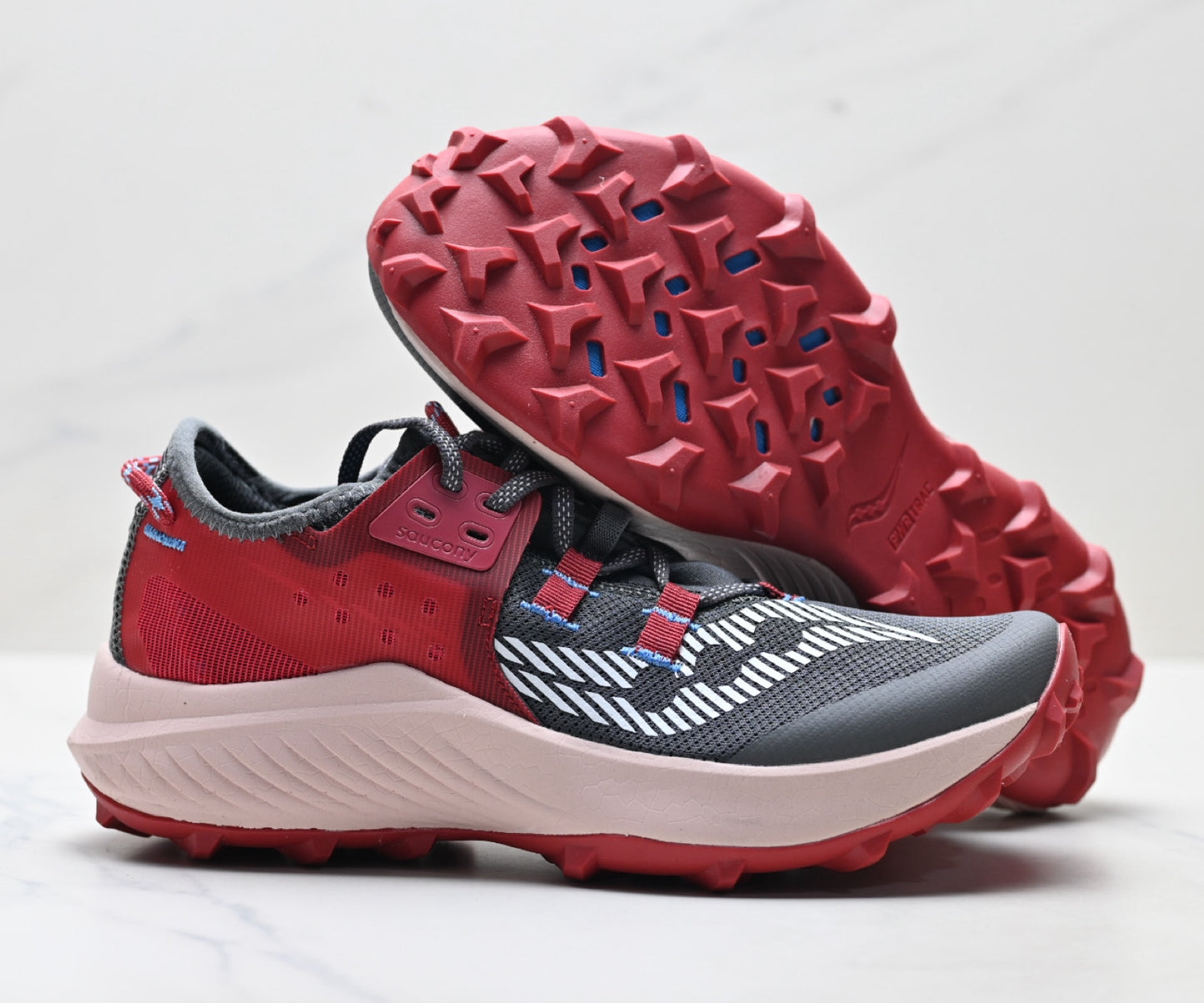 Saucony ENDORPHIN RIFT Red Men‘s Running Sneaker