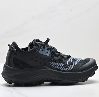 Saucony ENDORPHIN RIFT Red Men‘s Running Sneaker