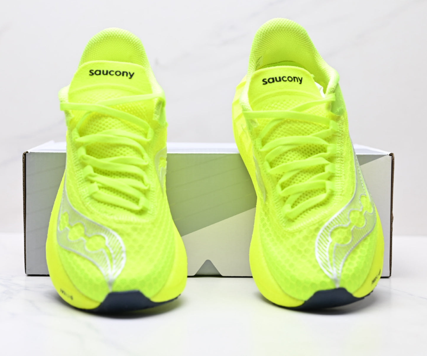 Saucony ENDORPHIN PRO4 Green Running Sneaker