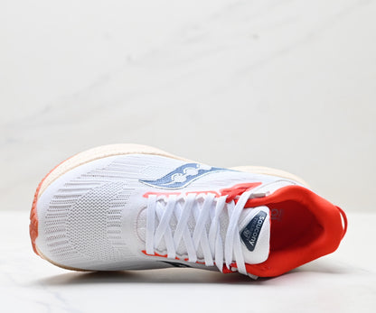 Saucony Triumph 21 Beige-Red Ultralight Running Sneaker