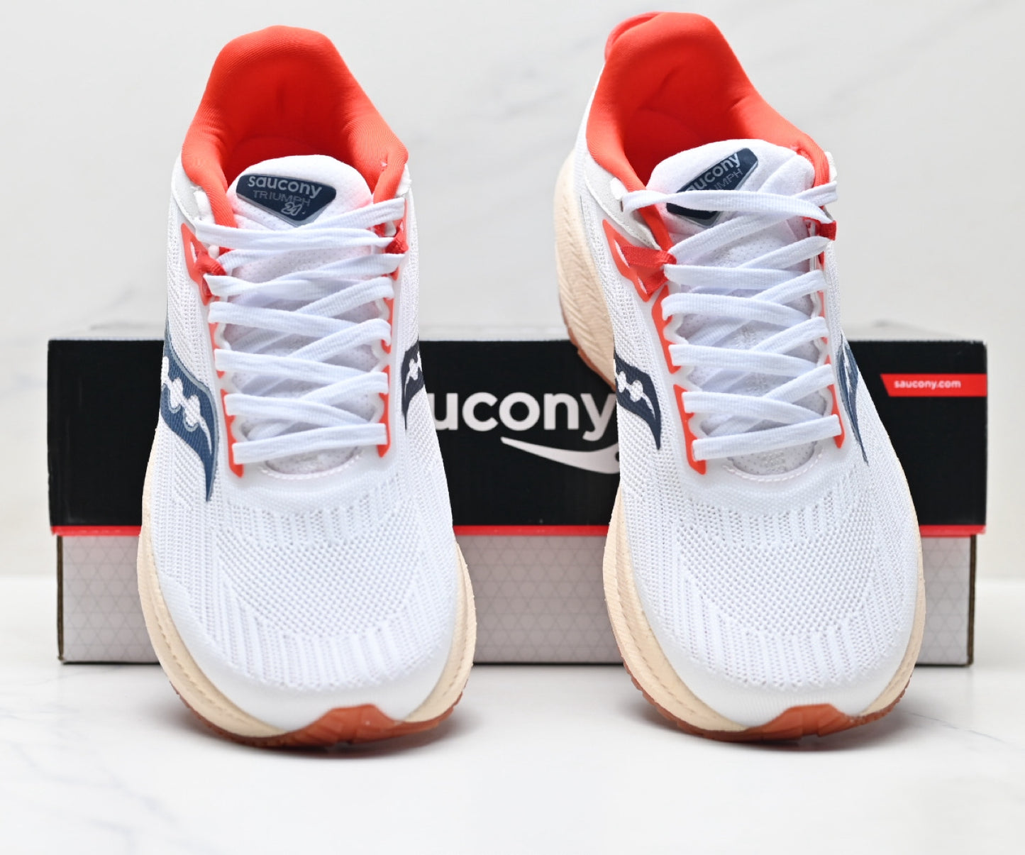 Saucony Triumph 21 Beige-Red Ultralight Running Sneaker