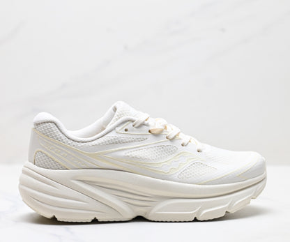 Saucony Guard AMR Lightweight Cushioned Sneaker
