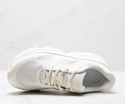 Saucony Guard AMR Lightweight Cushioned Sneaker