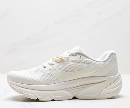 Saucony Guard AMR Lightweight Cushioned Sneaker