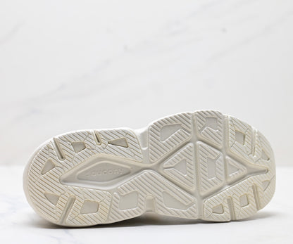 Saucony Guard AMR Lightweight Cushioned Sneaker