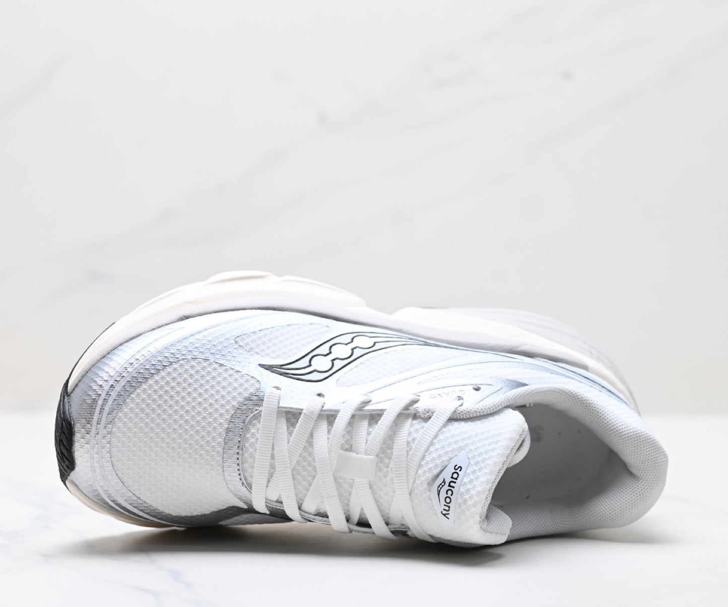 Saucony Guard AMR Blue Lightweight Cushioned Sneaker
