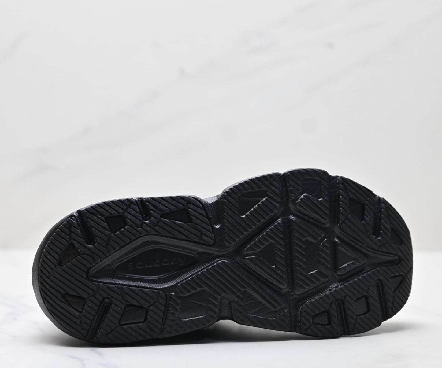 Saucony Guard AMR Black Lightweight Cushioned Sneaker