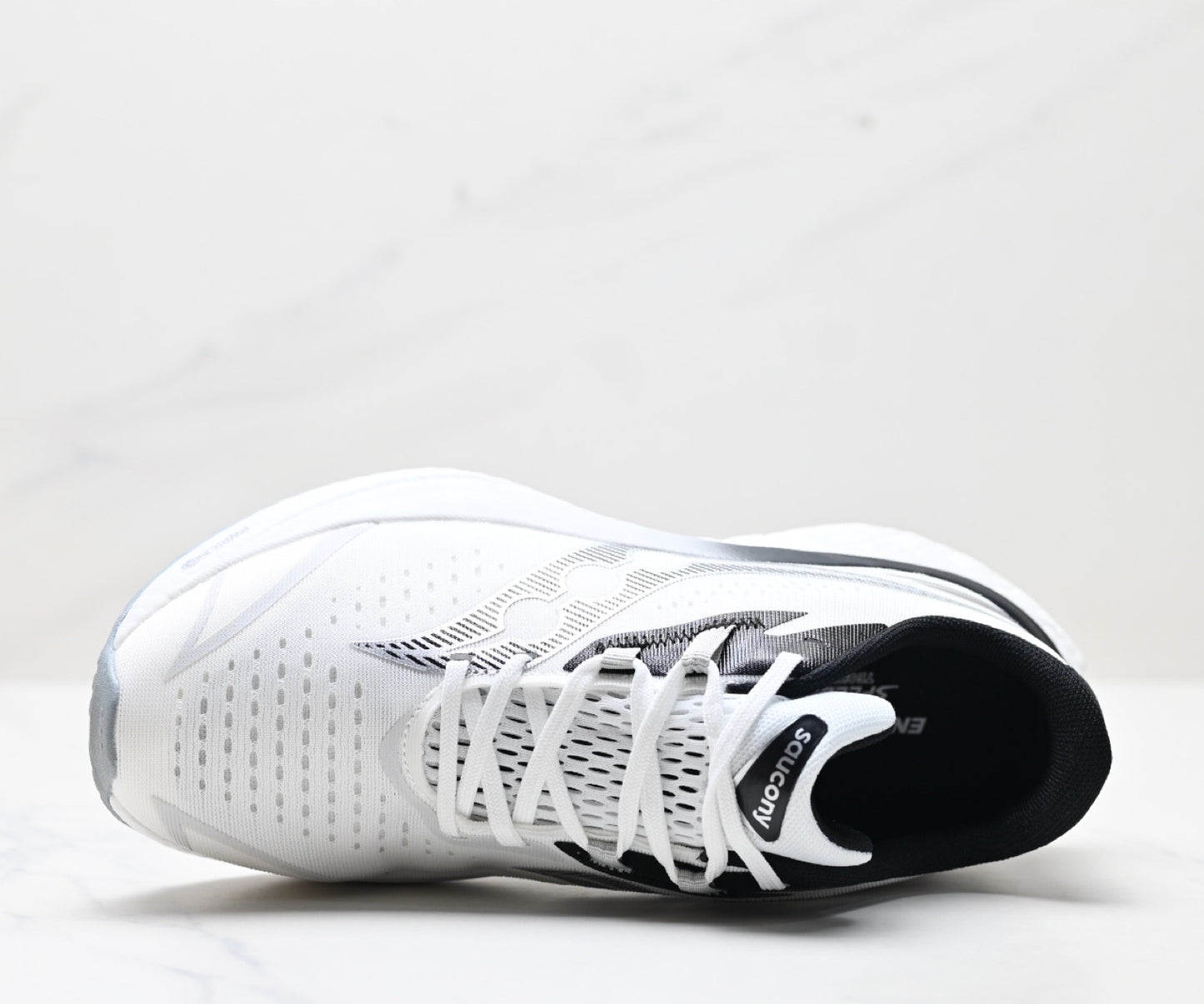 Saucony SPEED 4 White-Black Running Sneaker