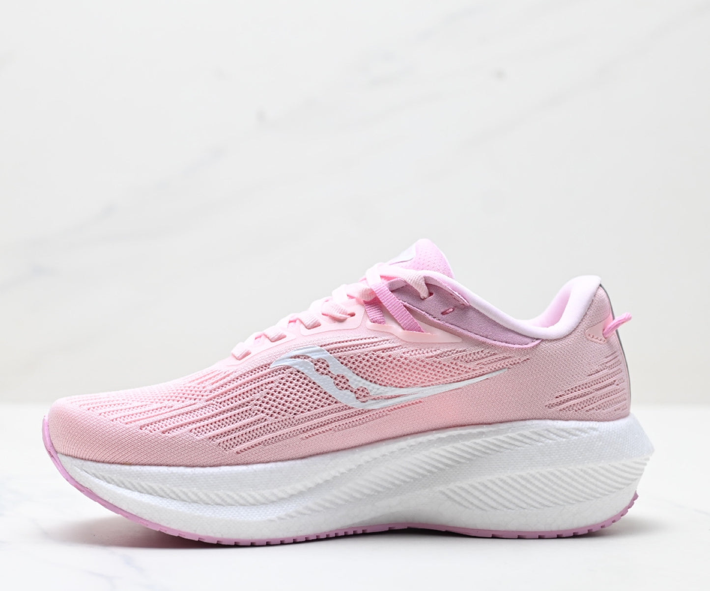 Saucony Triumph 21 Pink Women‘s Running Sneaker