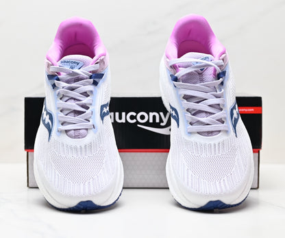 Saucony Triumph 21 White Women‘s Running Sneaker