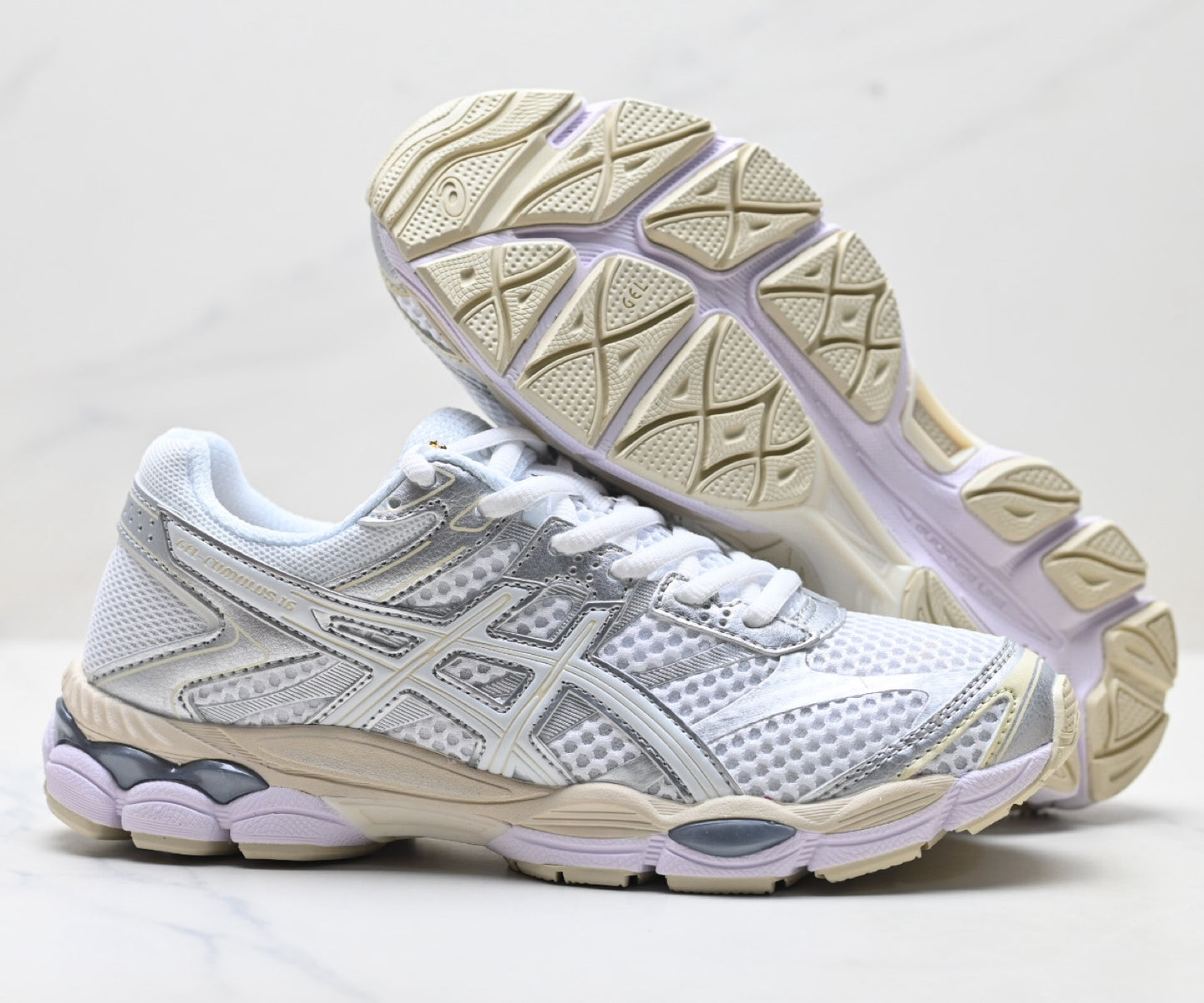 ASICS Gel-Cumulus 16 Sneaker
