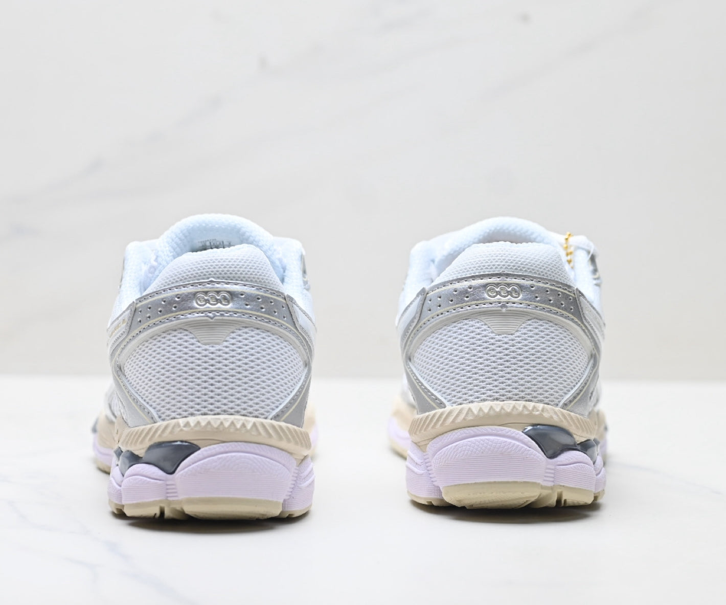 ASICS Gel-Cumulus 16 Sneaker