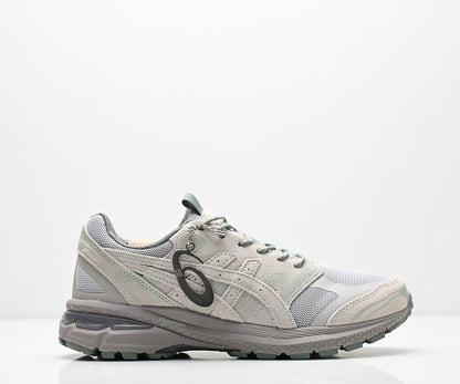 ASICS Gel-Terrain Sneaker