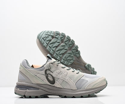 ASICS Gel-Terrain Sneaker