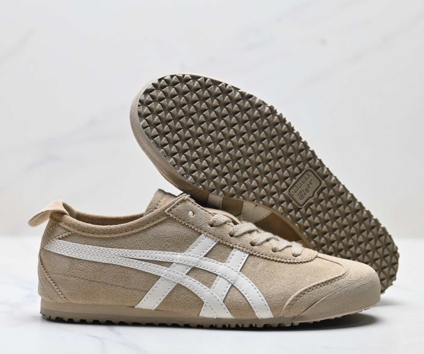 Onitsuka Tiger Mexico 66 Sneaker