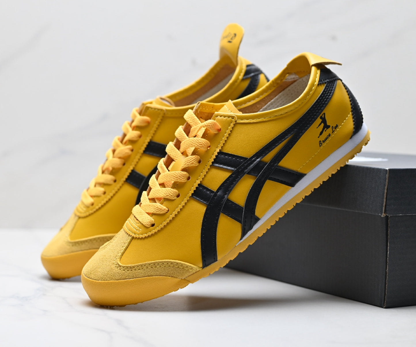 Onitsuka Tiger Mexico 66 Bruce Lee Sneaker