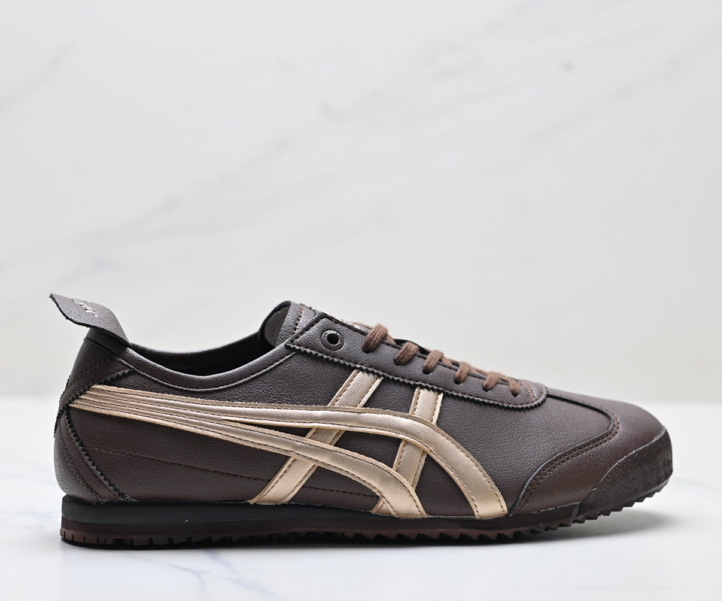 Onitsuka Tiger Mexico 66 Deluxe Sneaker