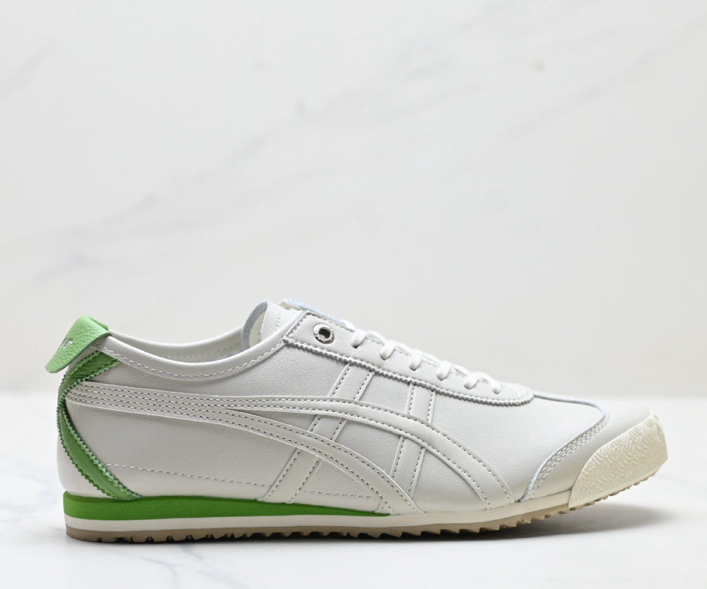 Onitsuka Tiger Mexico 66 Deluxe Sneaker