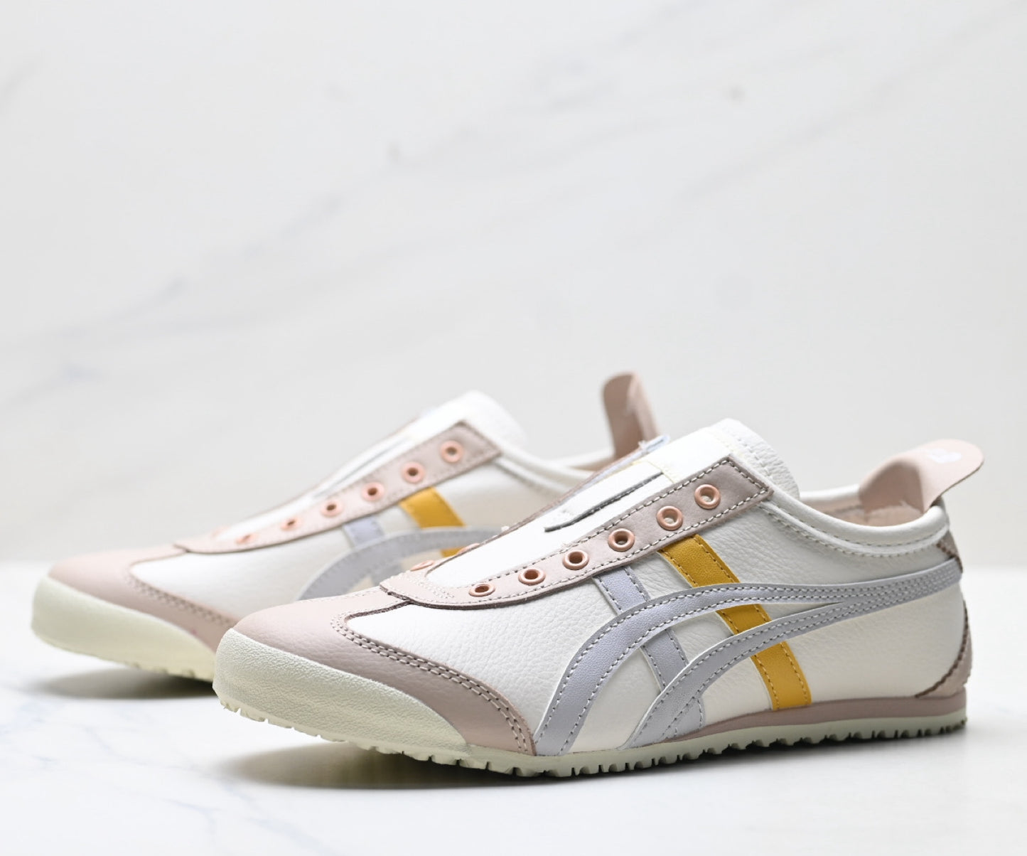 Onitsuka Tiger Mexico 66 Sneaker