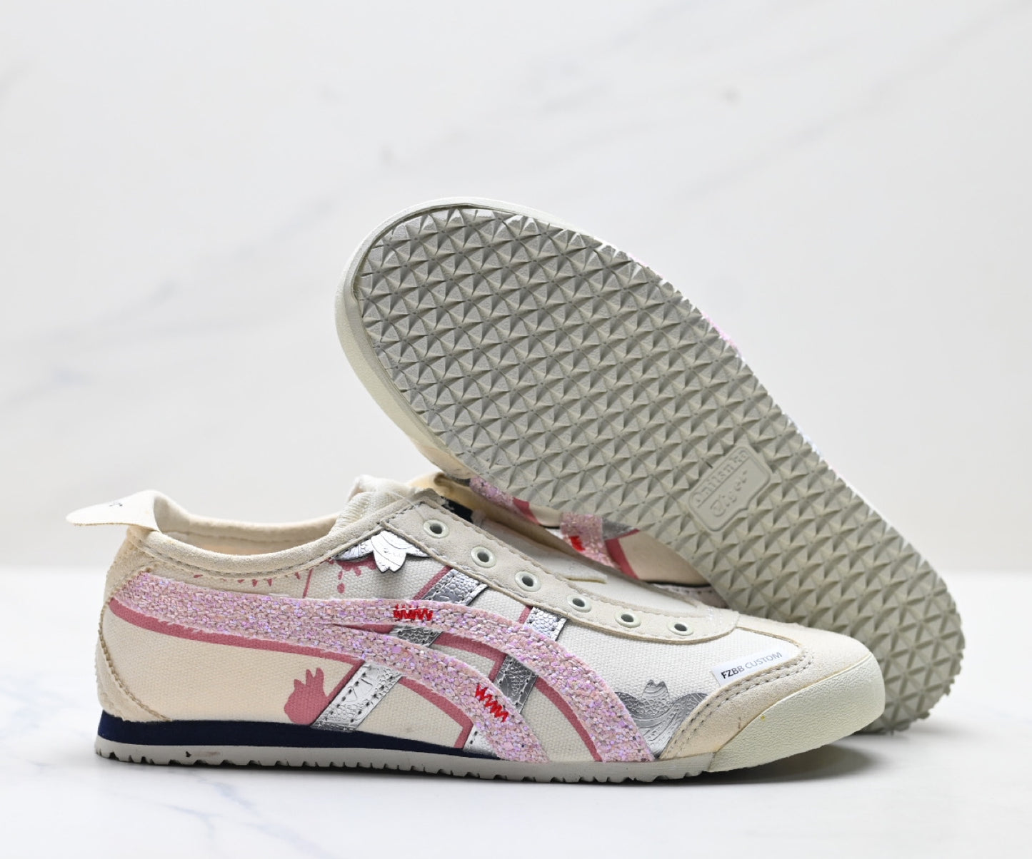 Onitsuka Tiger Mexico 66 Deluxe Sneaker