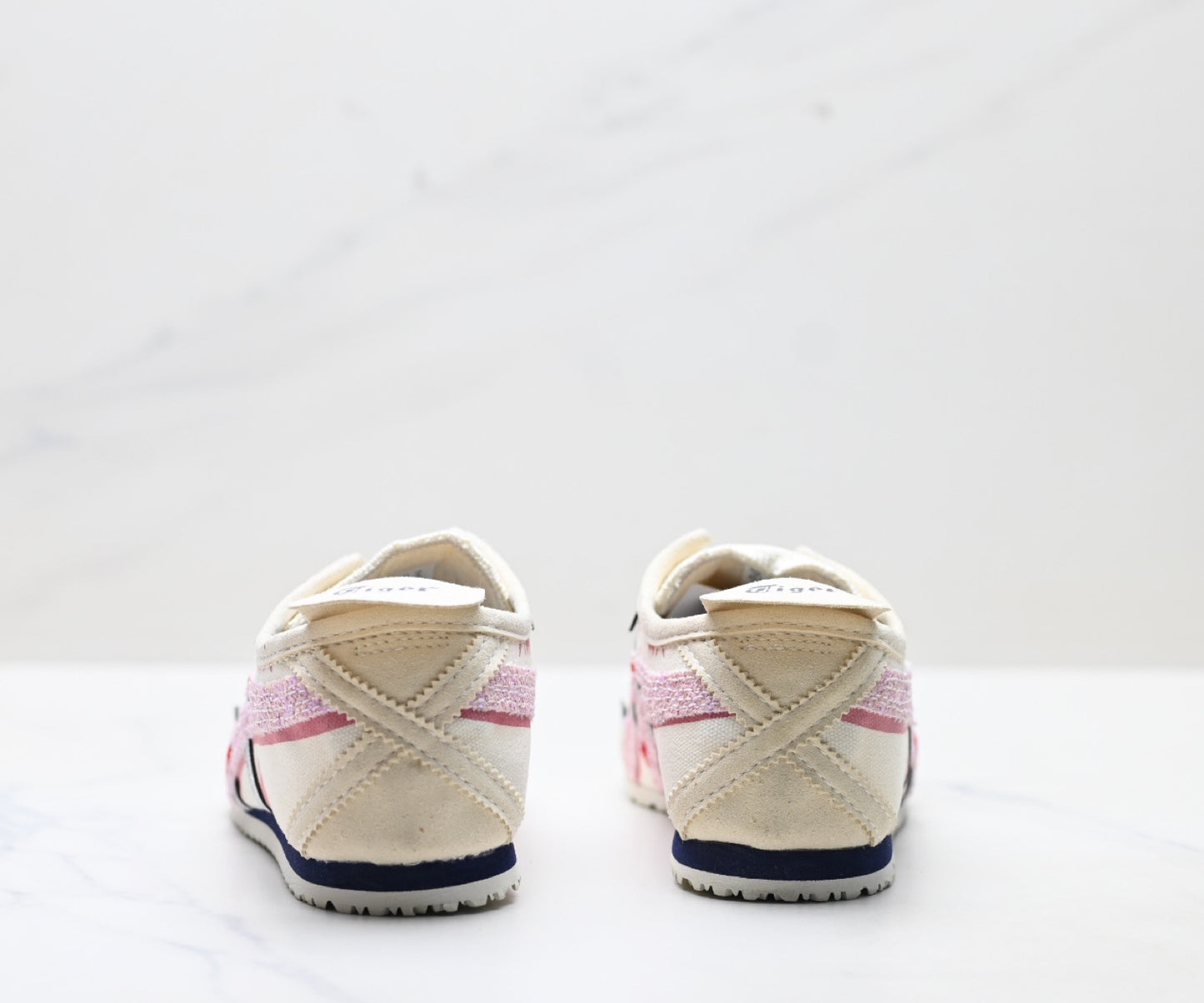 Onitsuka Tiger Mexico 66 Deluxe Sneaker