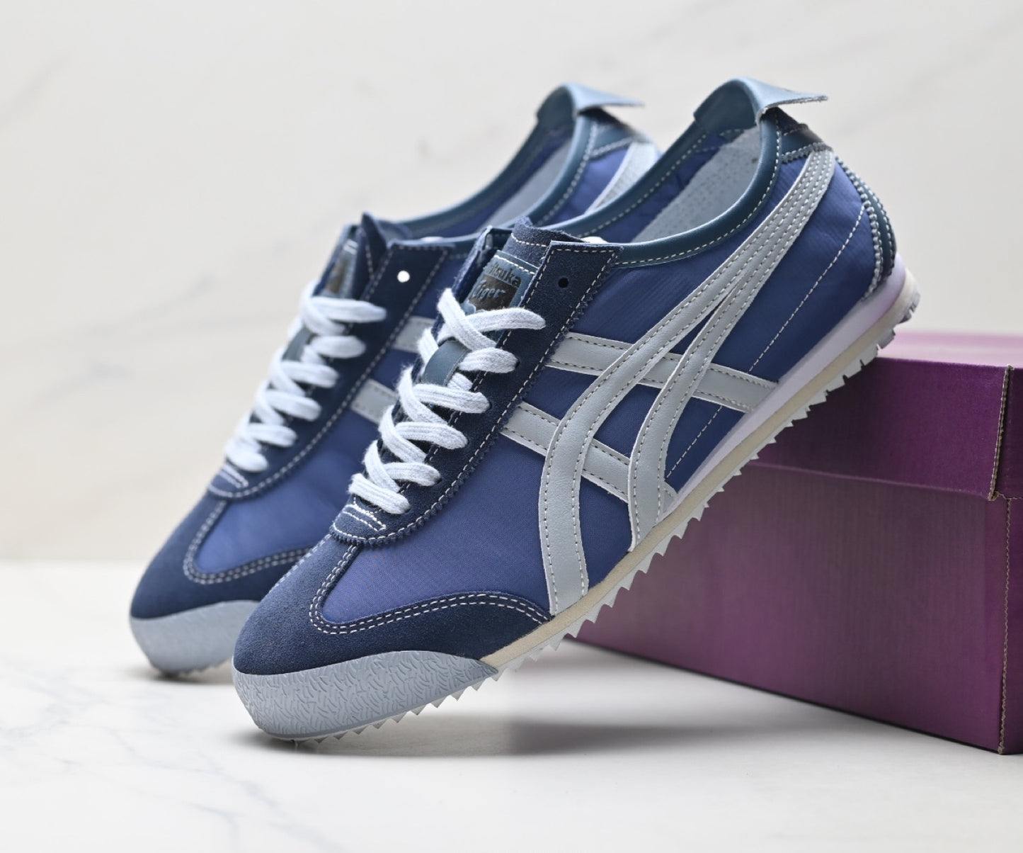 Onitsuka Tiger Mexico 66 Sneaker