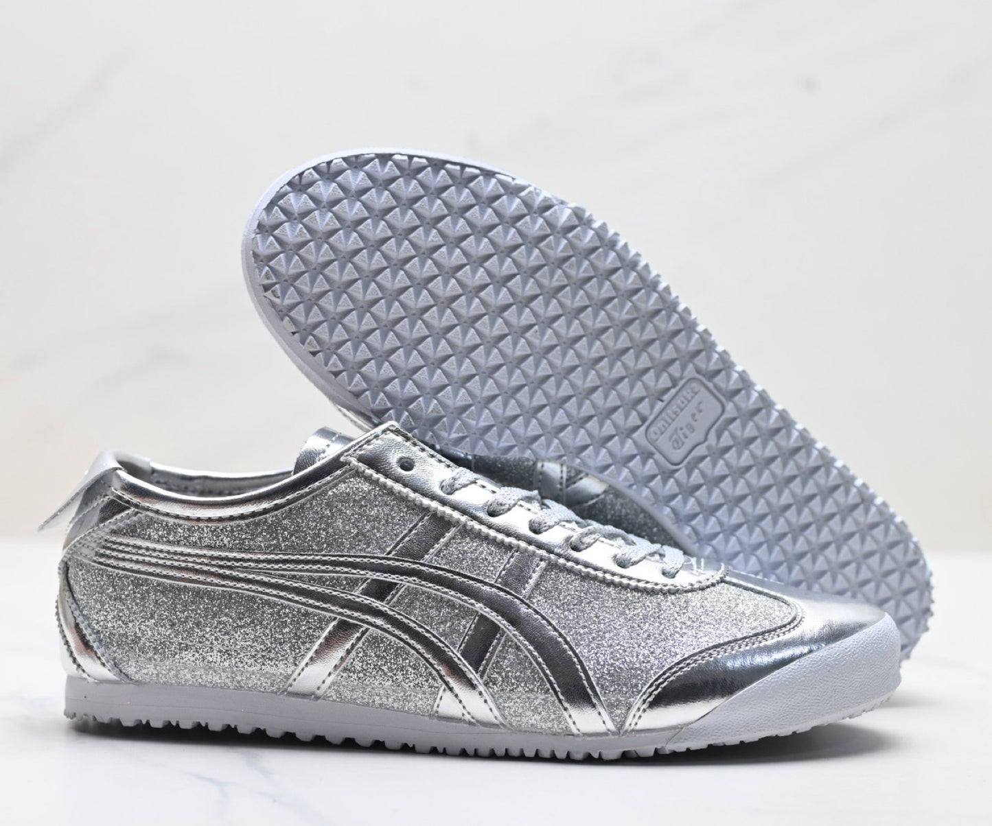 Onitsuka Tiger Mexico 66 Sneaker