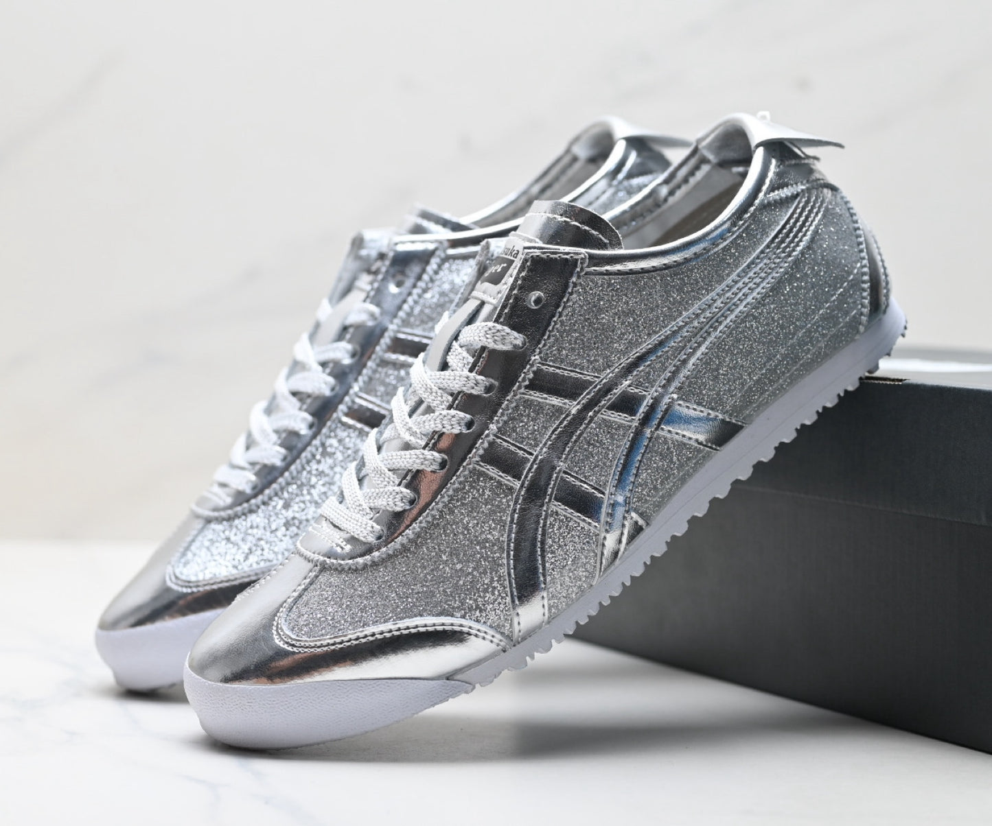 Onitsuka Tiger Mexico 66 Sneaker