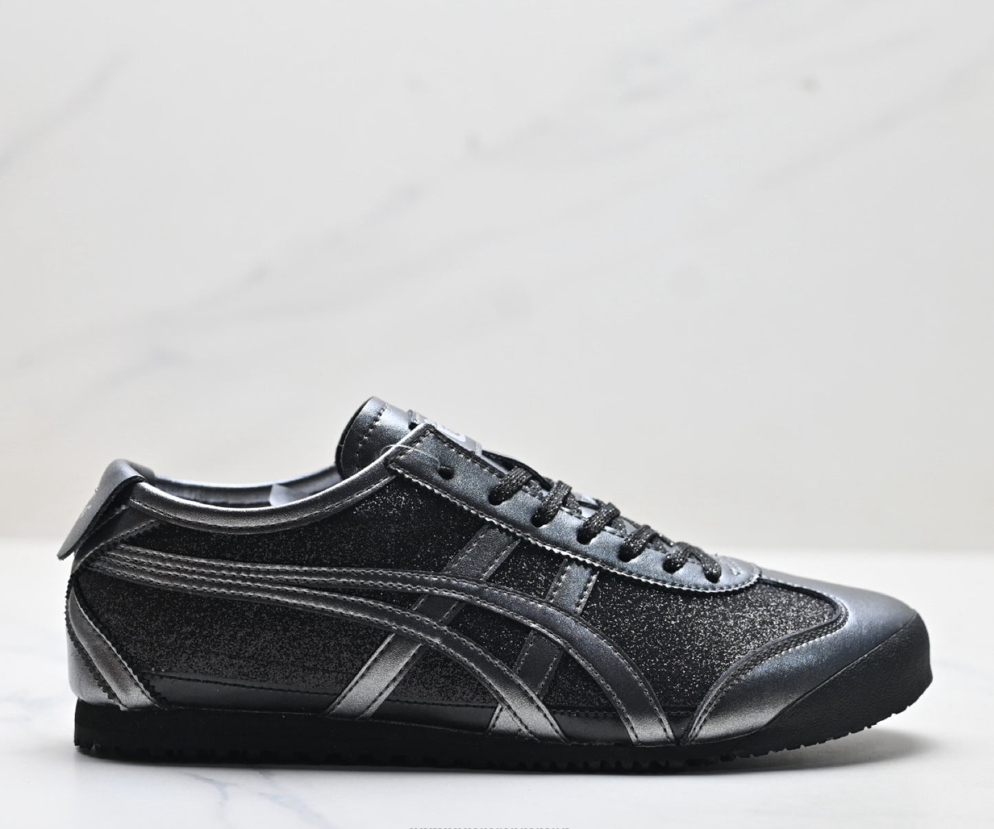 Onitsuka Tiger Mexico 66 Sneaker