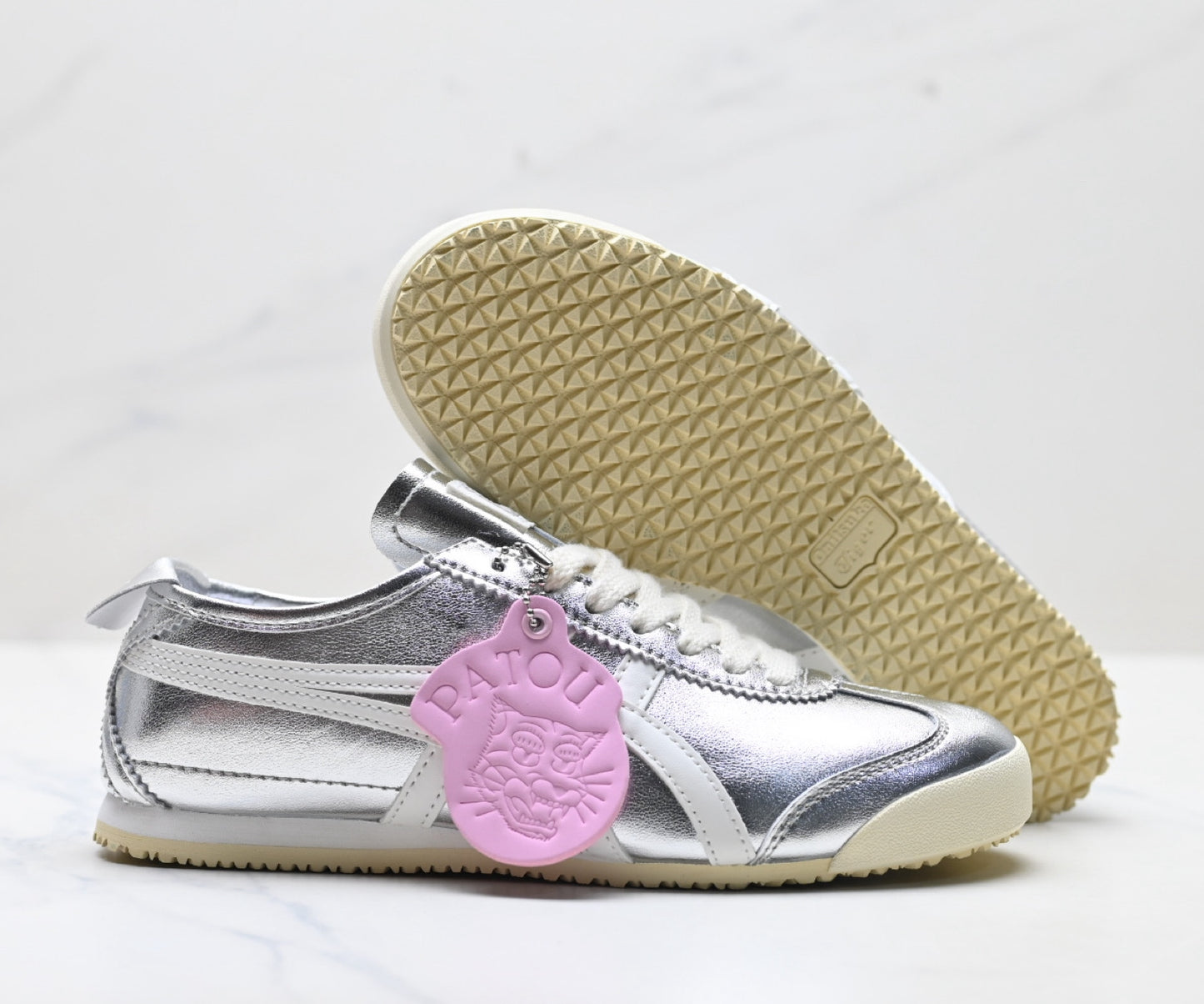 Onitsuka Tiger Mexico 66 Deluxe Sneaker