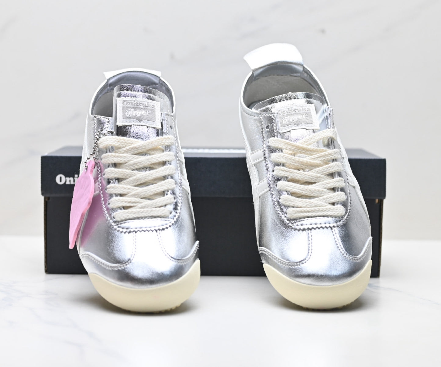 Onitsuka Tiger Mexico 66 Deluxe Sneaker