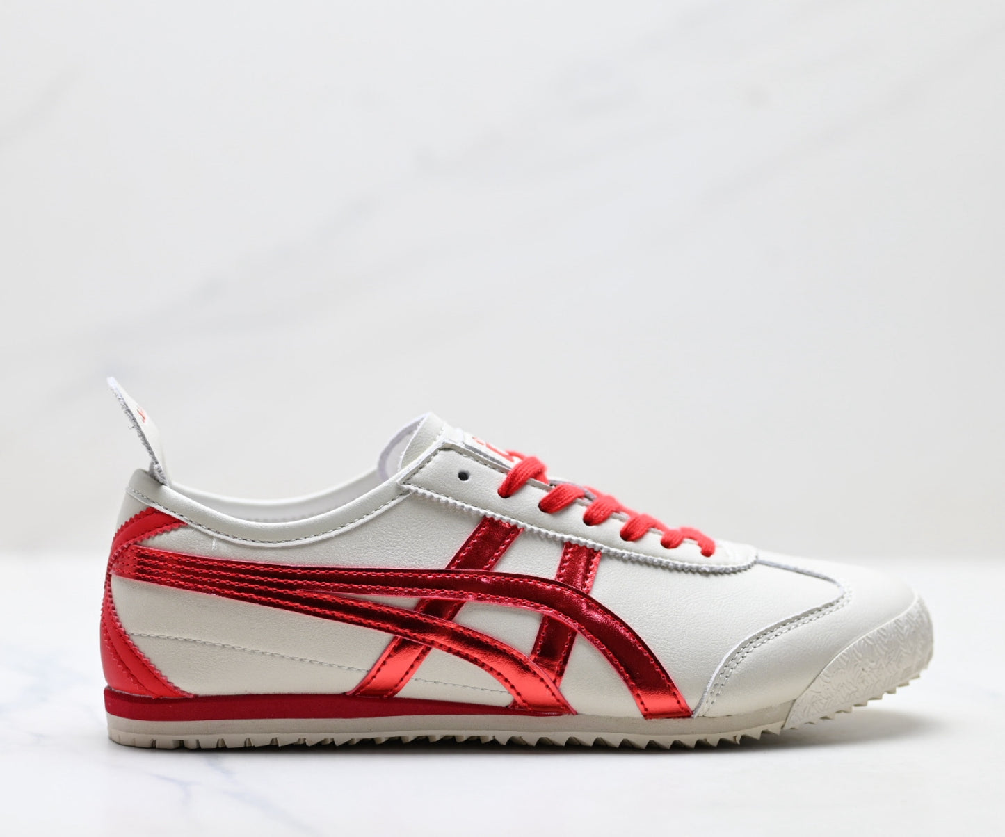 Onitsuka Tiger Mexico 66 Deluxe Sneaker