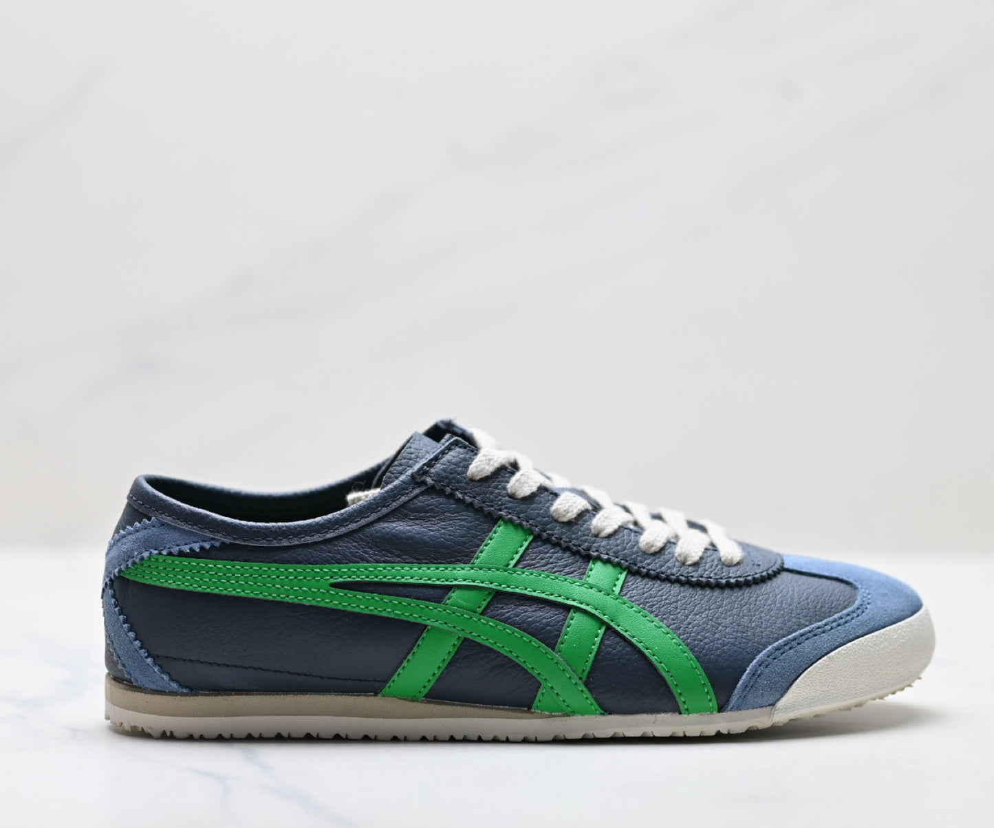 Onitsuka Tiger Mexico 66 Deluxe Sneaker