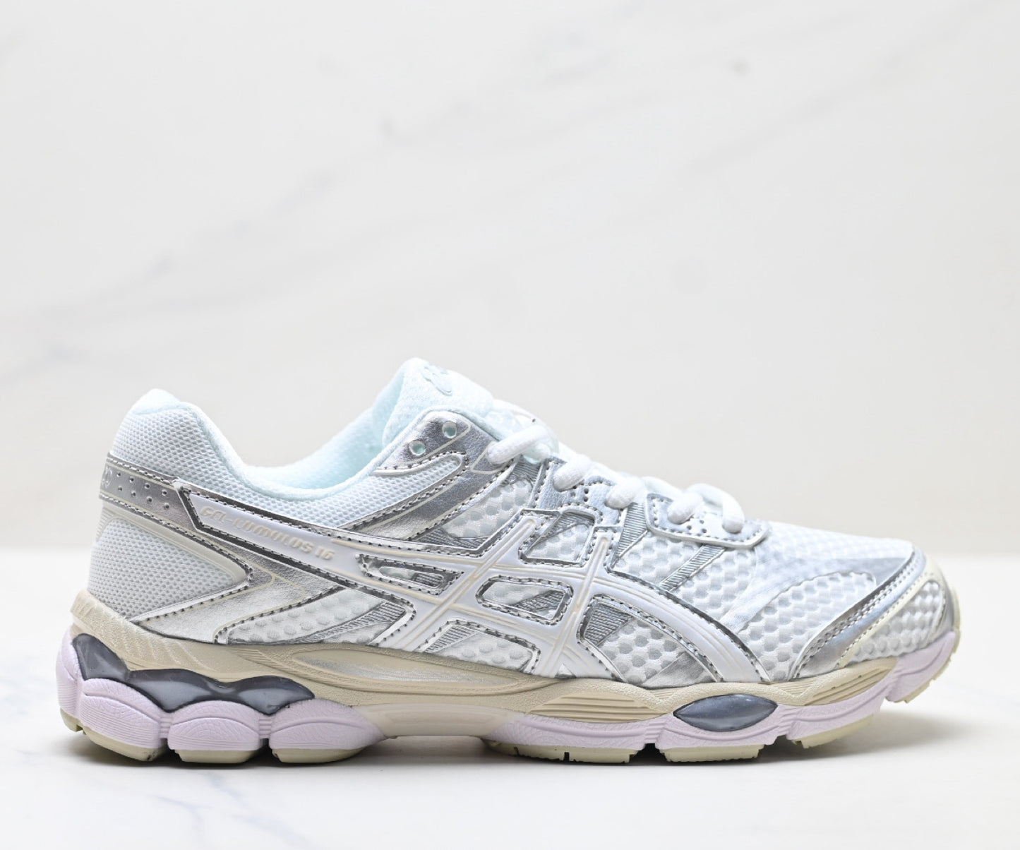ASICS Gel-Cumulus 16 Sneaker