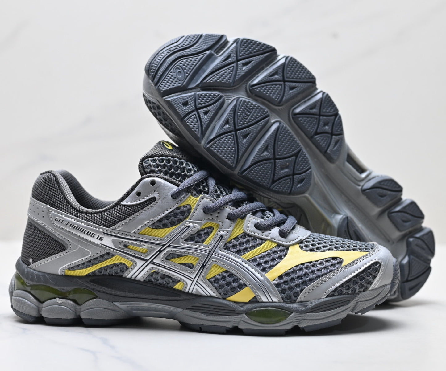 ASICS Gel-Cumulus 16 Sneaker