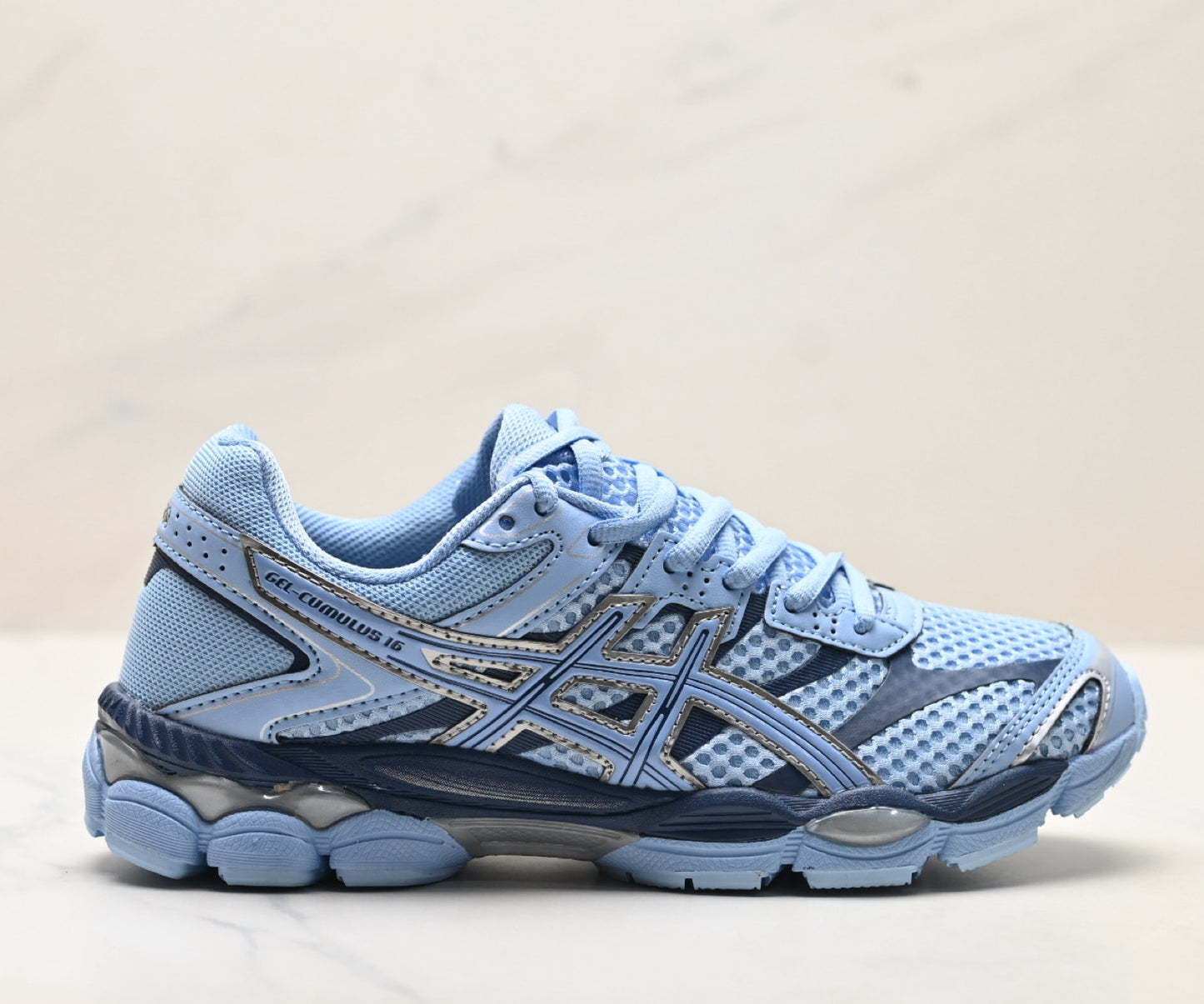 ASICS Gel-Cumulus 16 Sneaker