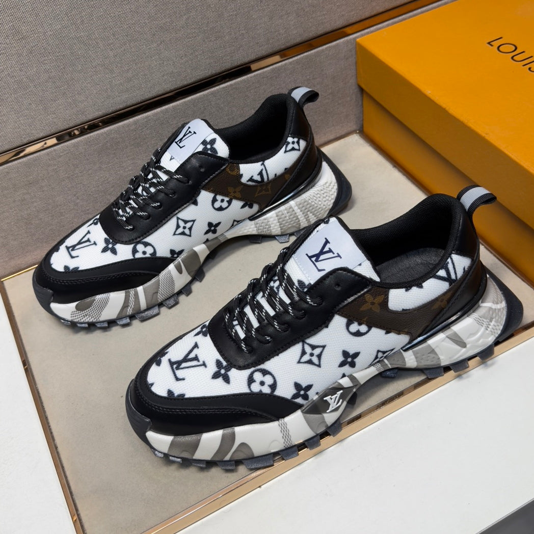 Men's casual sneakers
