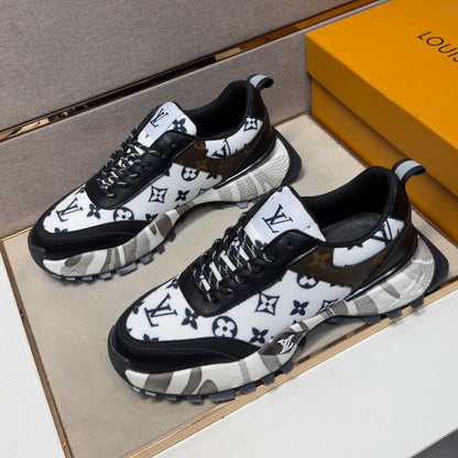 Men's casual sneakers
