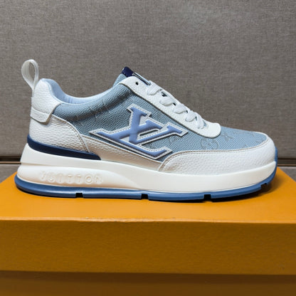 Men's casual sneakers