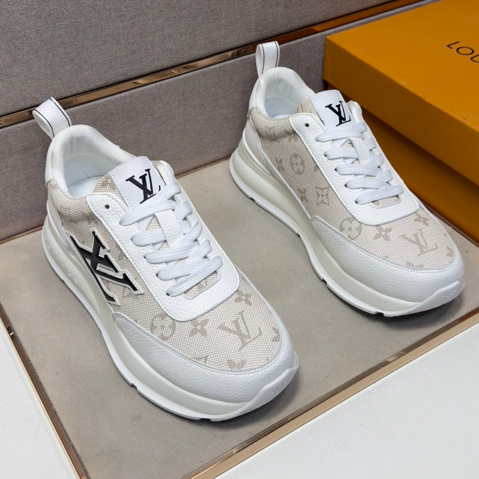 Men's casual sneakers