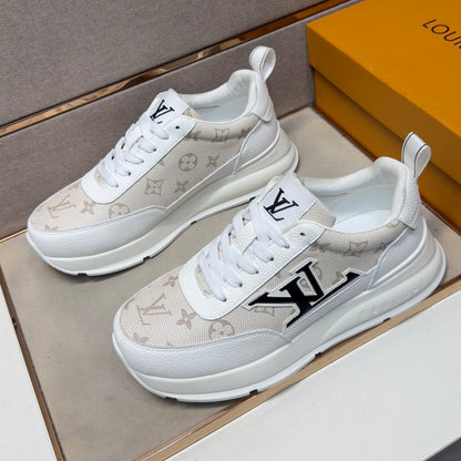 Men's casual sneakers