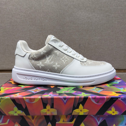 Men's casual sneakers