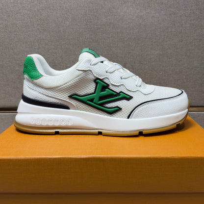 Men's casual sneakers