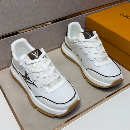 Men's casual sneakers