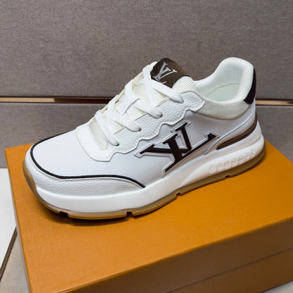 Men's casual sneakers