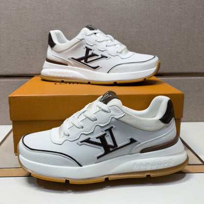 Men's casual sneakers