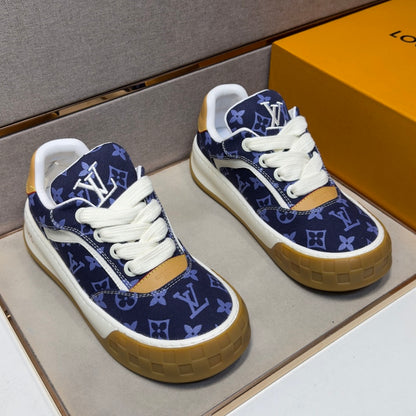 Men's casual sneakers